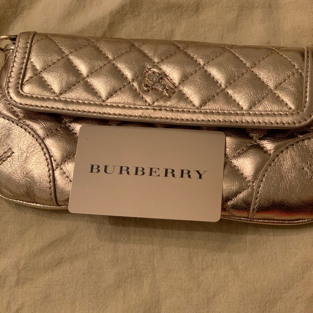Burberry wristlet - Picture 4 of 7